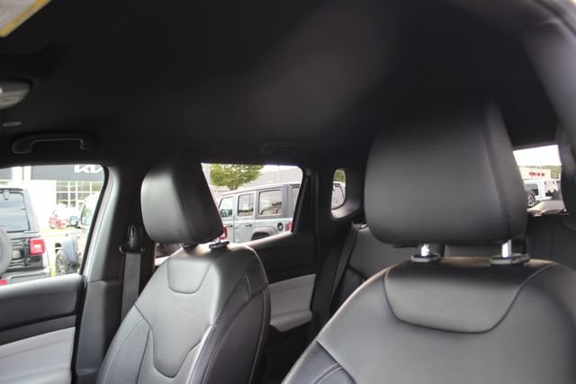Used 2025 Jeep Compass Limited w/ Elite Group AWD/4WD image 22