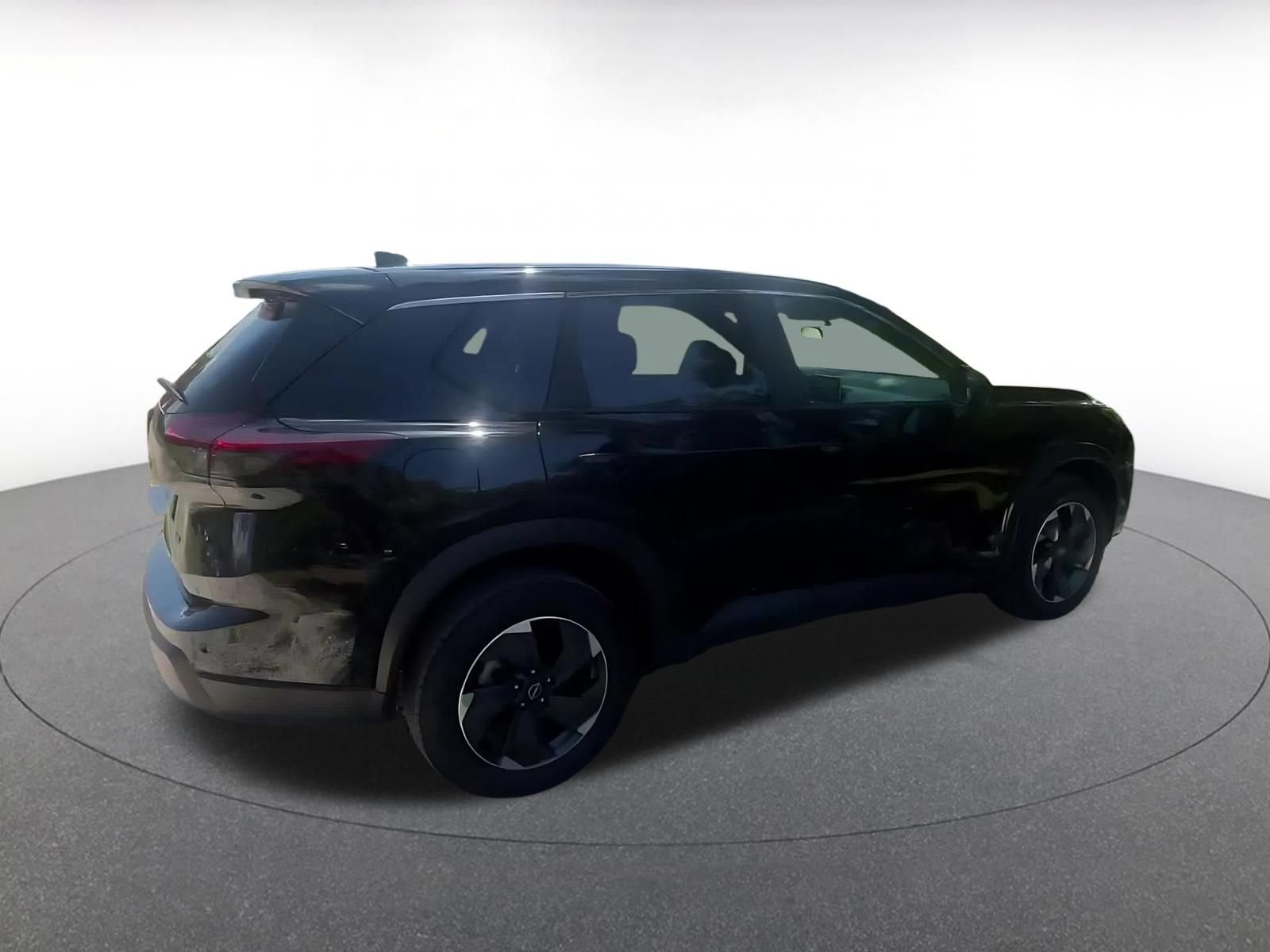 Used 2025 Nissan Rogue SV AWD/4WD image 13