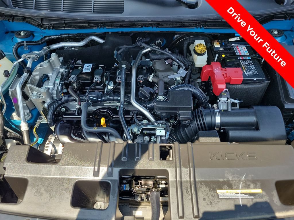 Certified 2025 Nissan Kicks SR FWD image 34