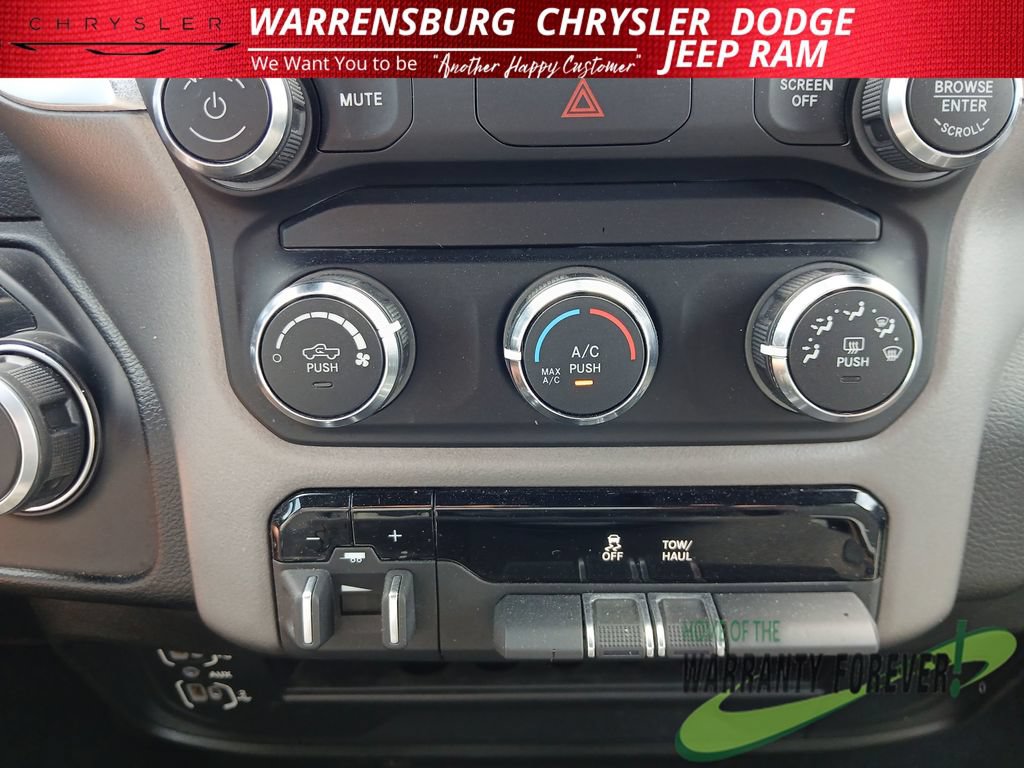 Used 2024 RAM 2500 Big Horn AWD/4WD image 22