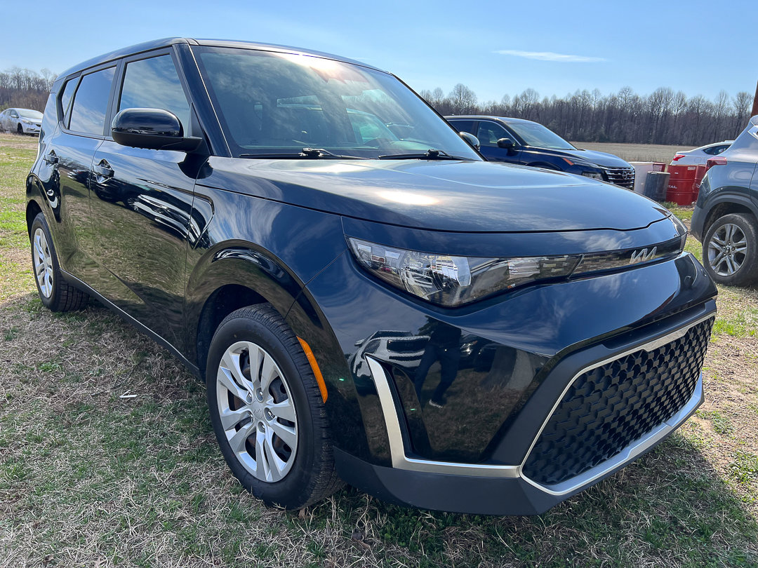 Used 2023 Kia Soul LX image 8