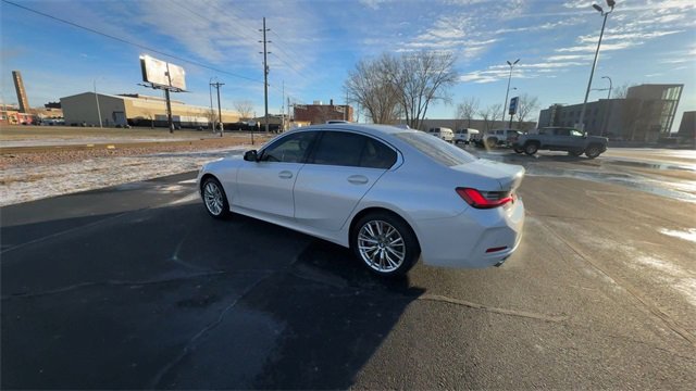 Used 2024 BMW 330i xDrive Sedan w/ Premium Package image 6