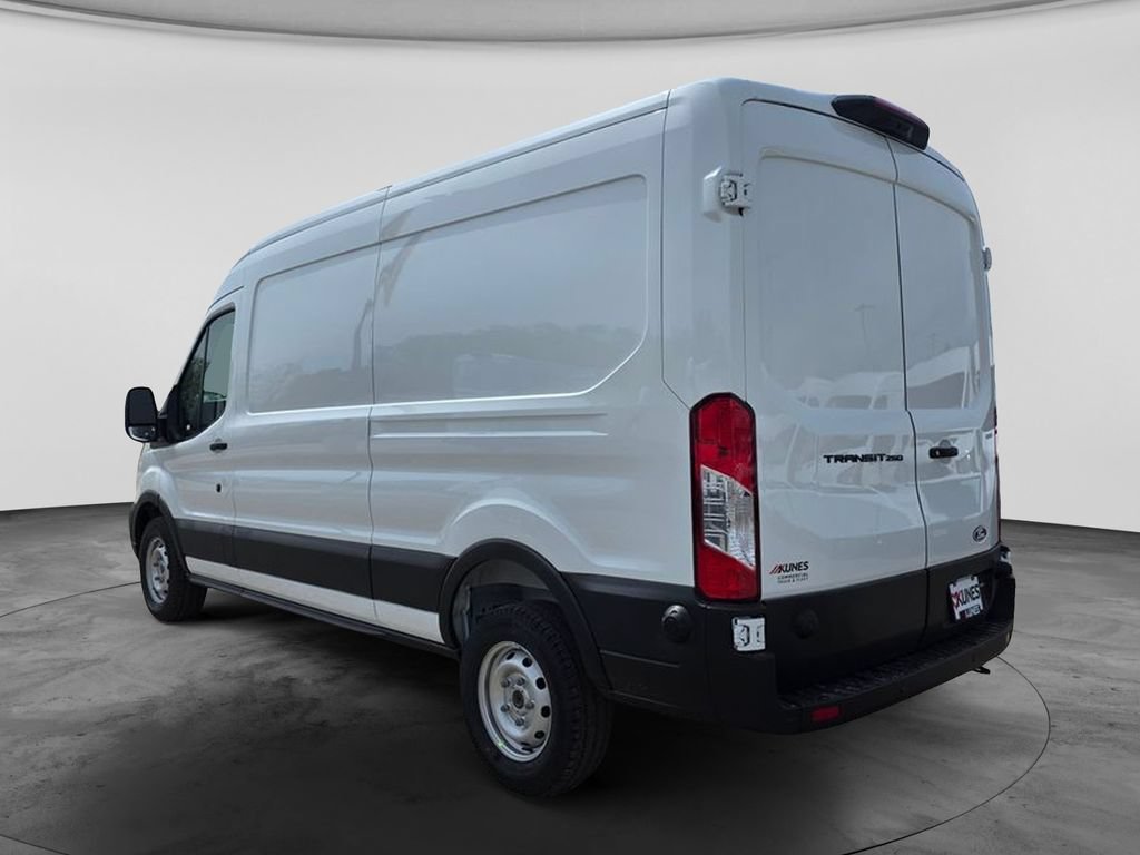 New 2026 Ford Transit 250 148 Medium Roof w/ Load Area Protection Package RWD image 5