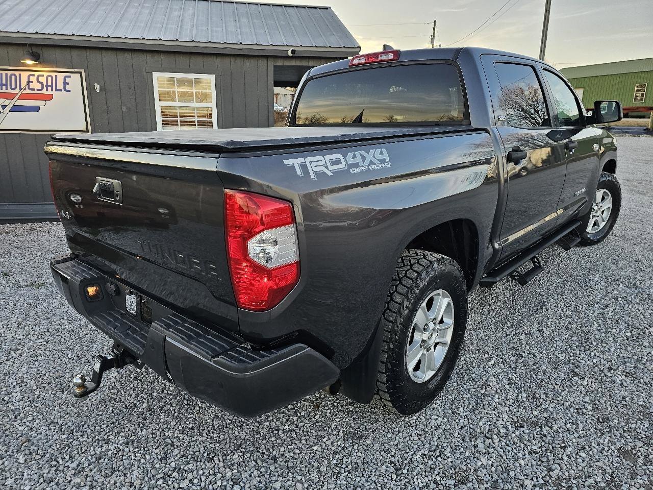 Used 2020 Toyota Tundra SR5 w/ SR5 Convenience Package image 9