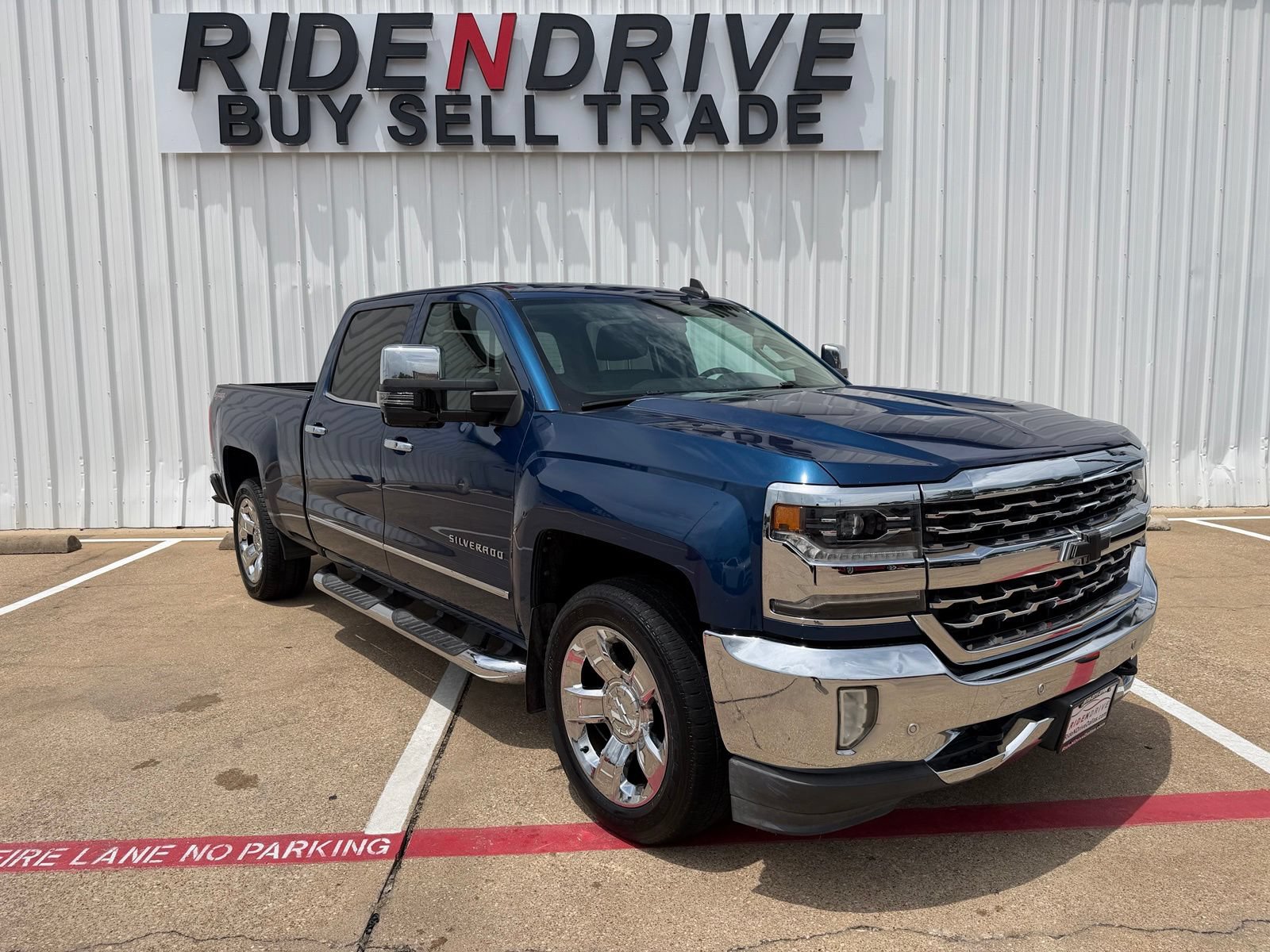Used 2017 Chevrolet Silverado 1500 LTZ w/ Sport Package AWD/4WD image 9
