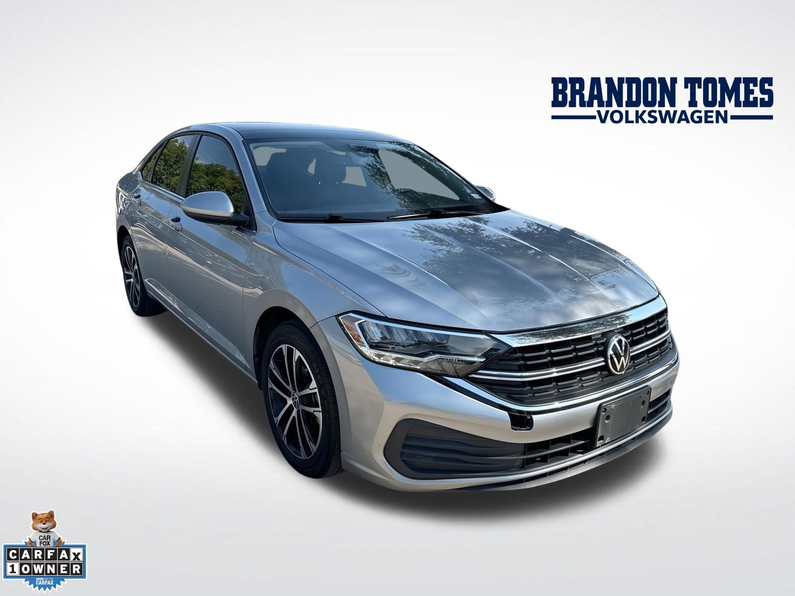 Used 2022 Volkswagen Jetta SE w/ Panoramic Sunroof Package FWD image 1