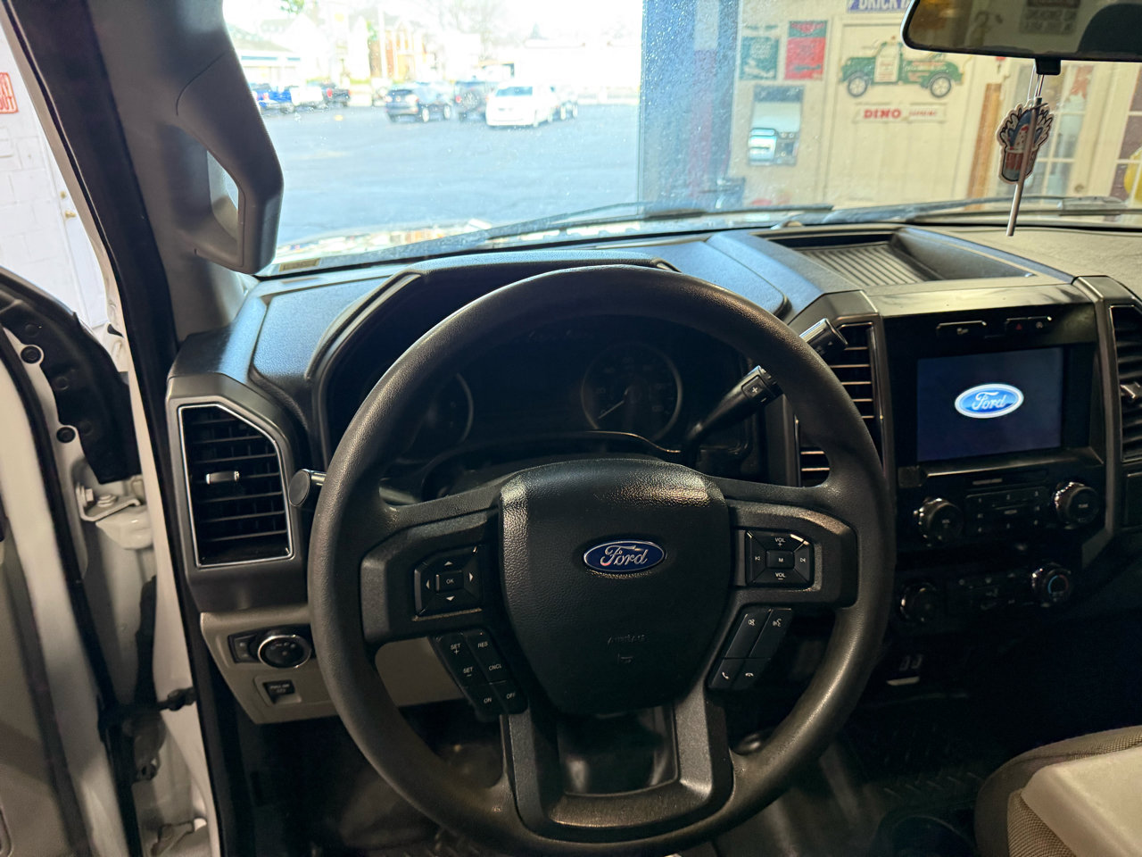 Used 2019 Ford F150 XLT image 15
