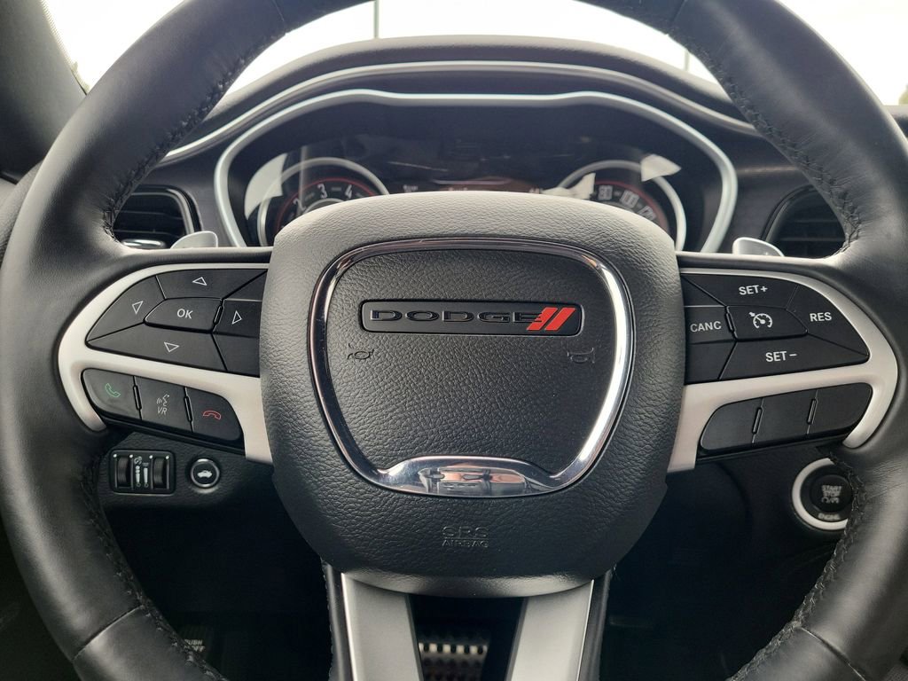 Used 2015 Dodge Challenger R/T Plus image 19