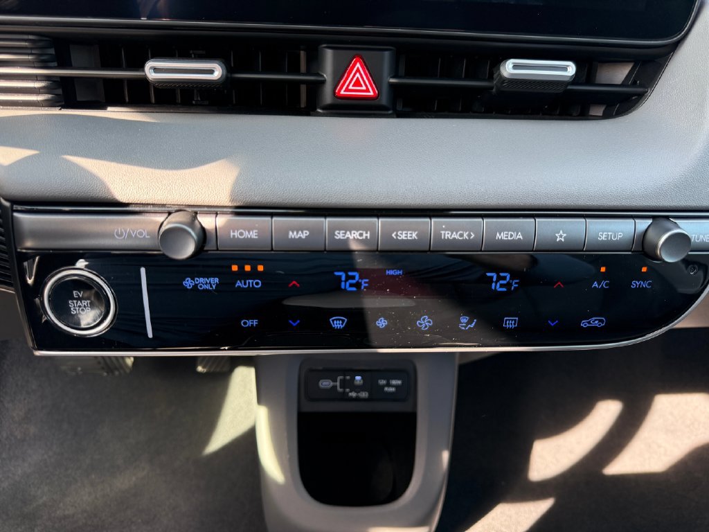 Used 2025 Hyundai Ioniq 5 SEL RWD image 27