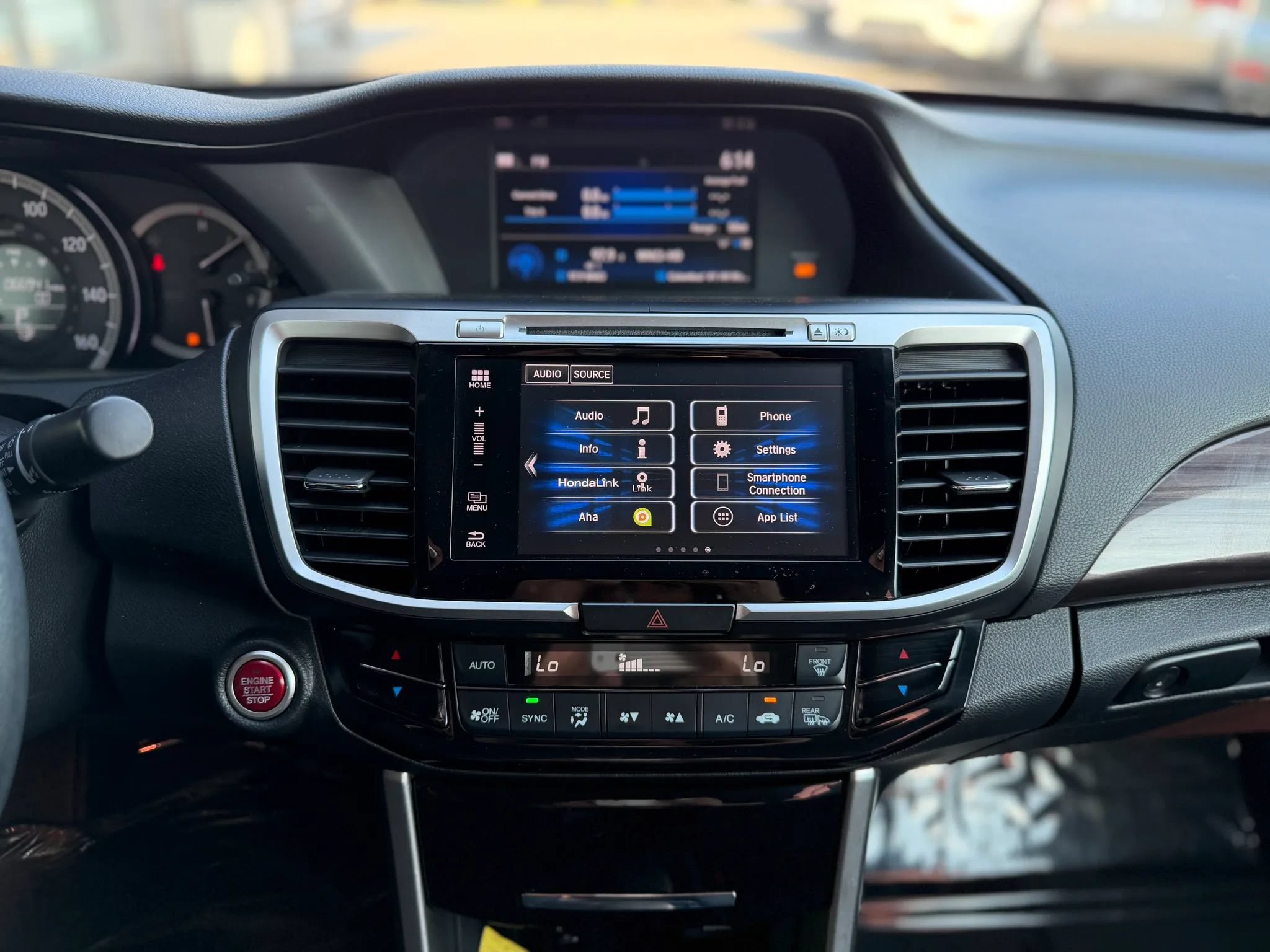 Used 2017 Honda Accord EX image 11