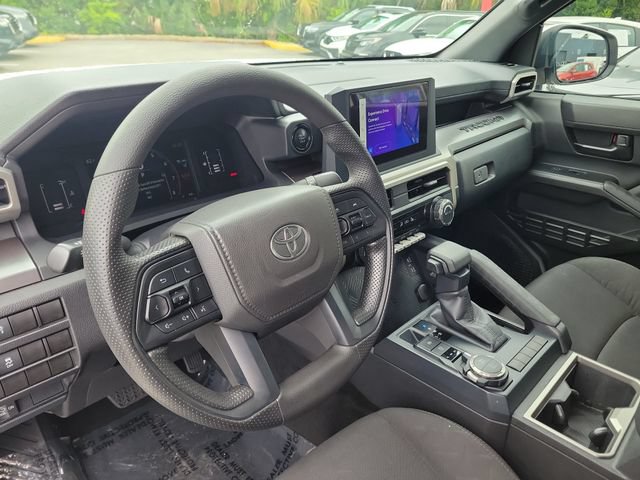 Used 2025 Toyota Tacoma SR5 AWD/4WD image 18