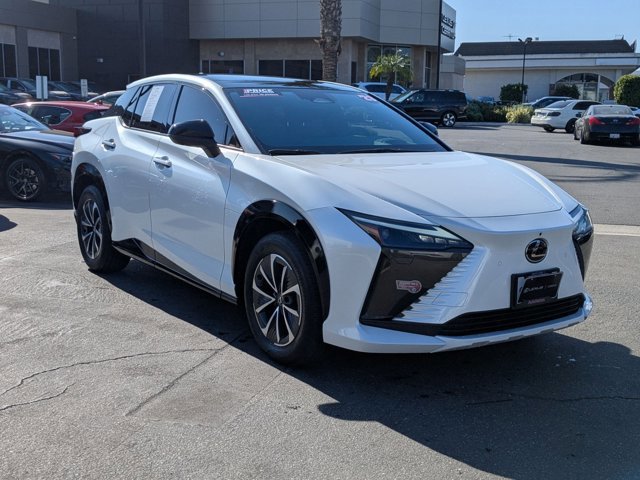 Used 2023 Lexus RZ 450e Premium w/ Technology Package image 3