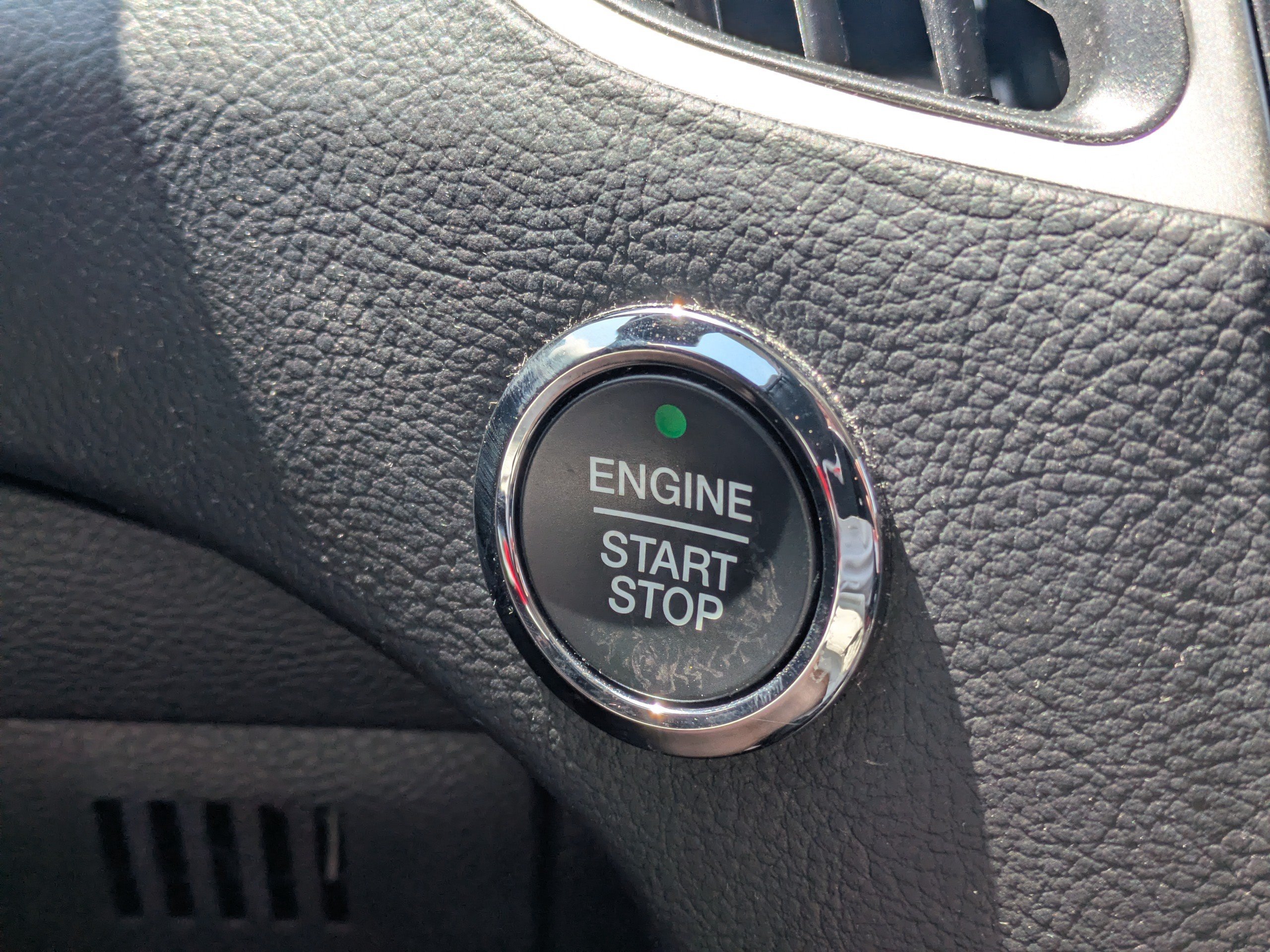 Used 2024 Ford Edge SEL w/ Convenience Package AWD/4WD image 30