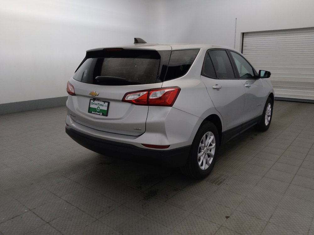 Used 2020 Chevrolet Equinox LS w/ LPO, Cargo Package AWD/4WD image 9