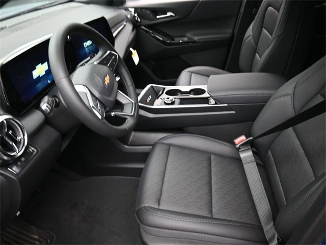 New 2026 Chevrolet Equinox LT w/ Convenience Package II image 8