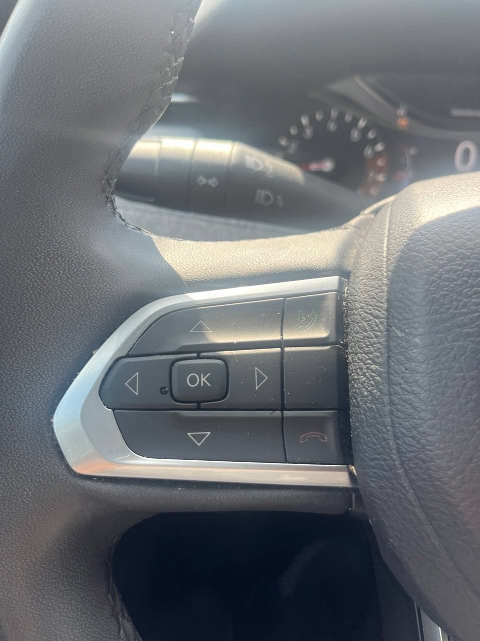 Used 2024 Jeep Compass Latitude AWD/4WD image 20