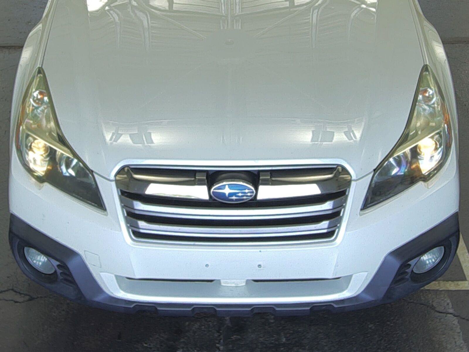 Used 2014 Subaru Outback 2.5i Limited AWD/4WD image 8