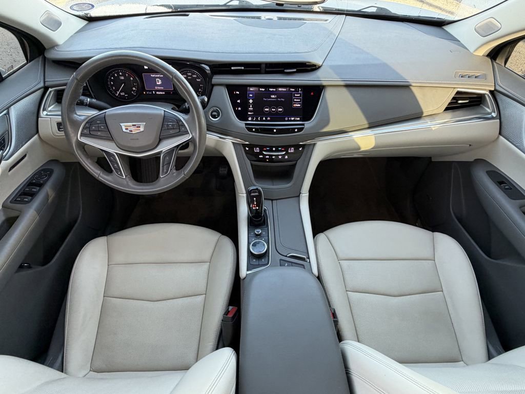 Used 2020 Cadillac XT5 Premium Luxury FWD image 11