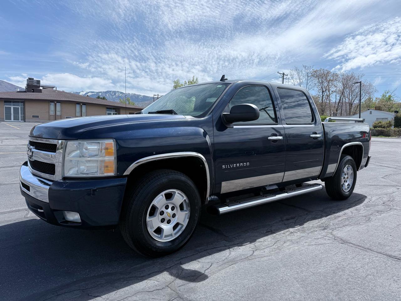 Used 2010 Chevrolet Silverado 1500 LT image 1