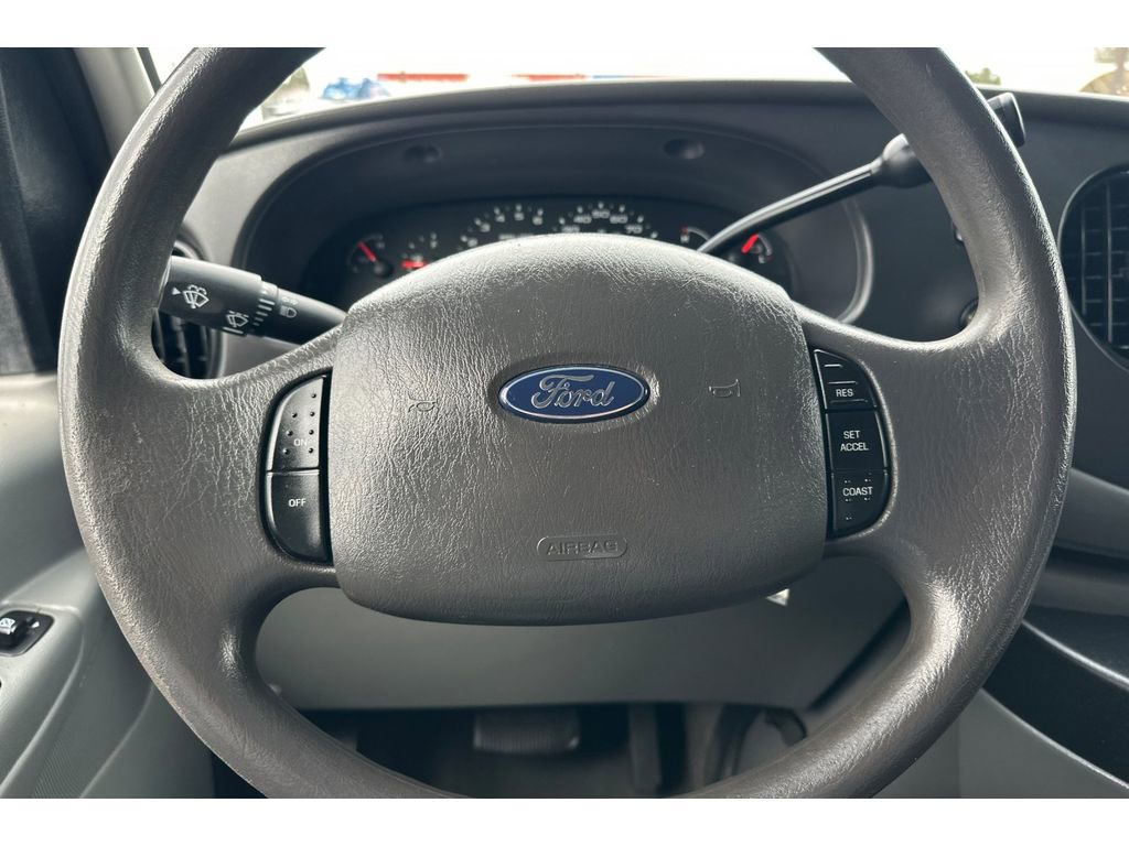 Used 2006 Ford E-350 and Econoline 350 XL image 25