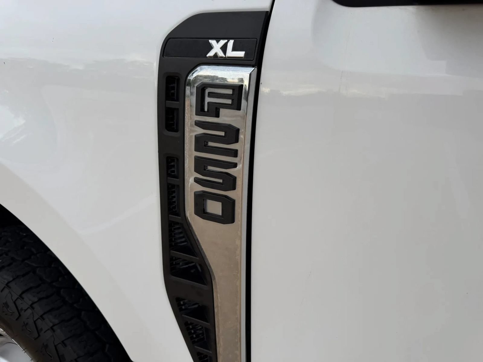 Used 2023 Ford F250 XL w/ XL Driver Assist Package AWD/4WD image 14