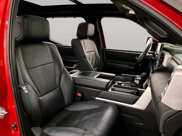 Used 2025 Toyota Tundra Platinum AWD/4WD image 7