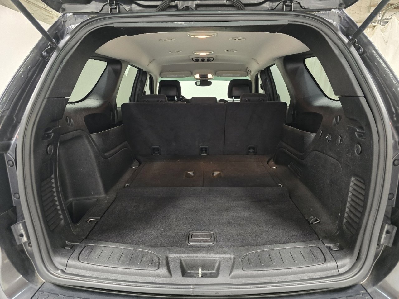 Used 2019 Dodge Durango SXT image 16