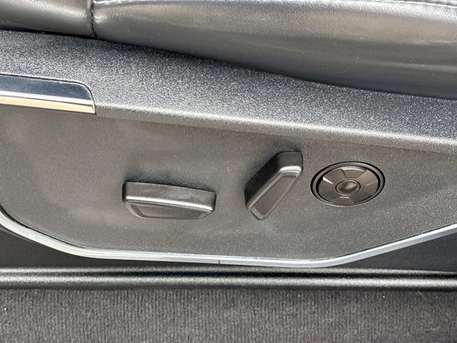 Used 2025 Ford F450 Platinum w/ FX4 Off-Road Package image 25