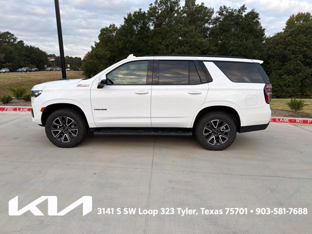 Used 2022 Chevrolet Tahoe Z71 w/ Luxury Package AWD/4WD image 8