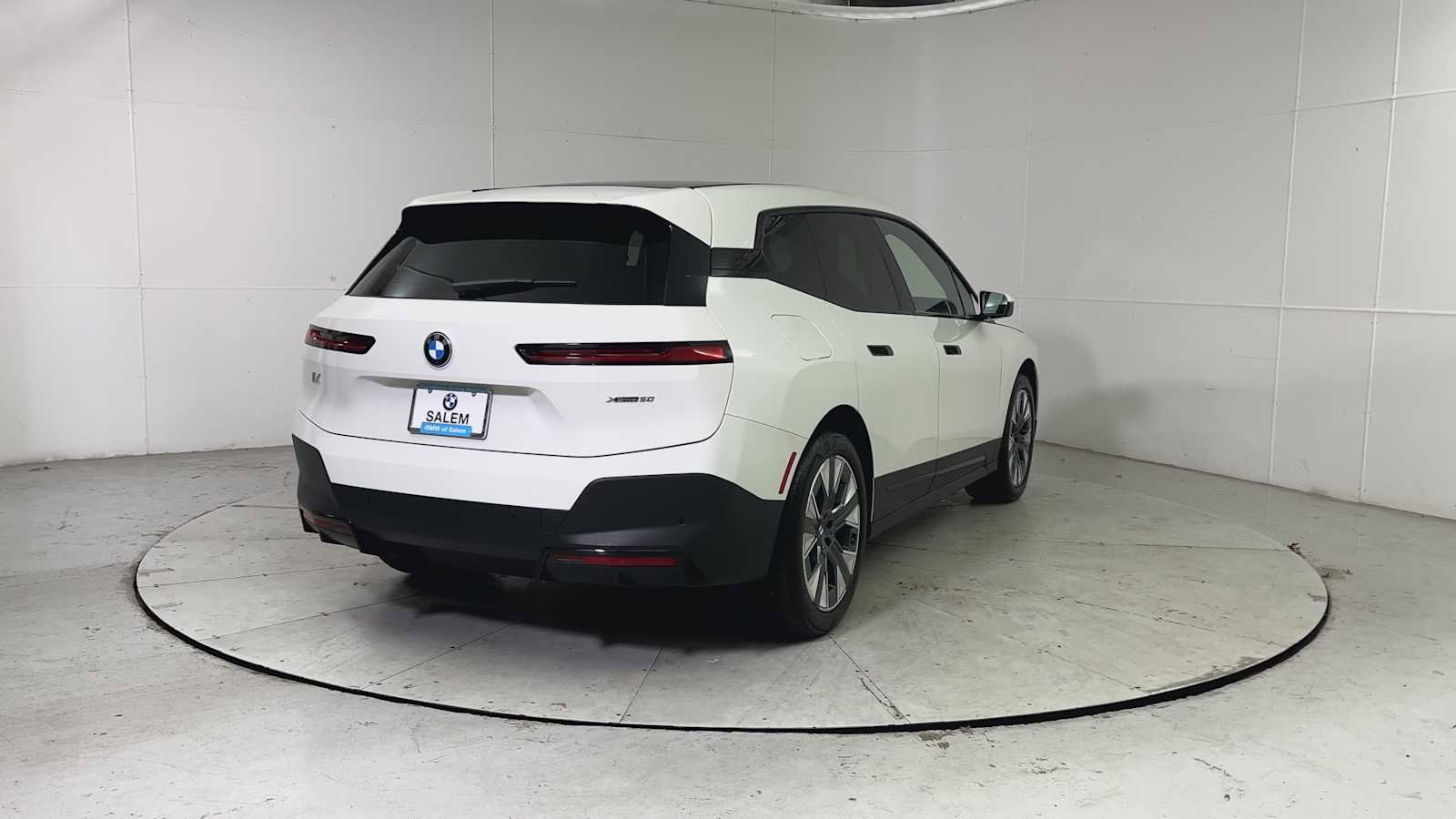 Certified 2024 BMW iX xDrive50 image 2