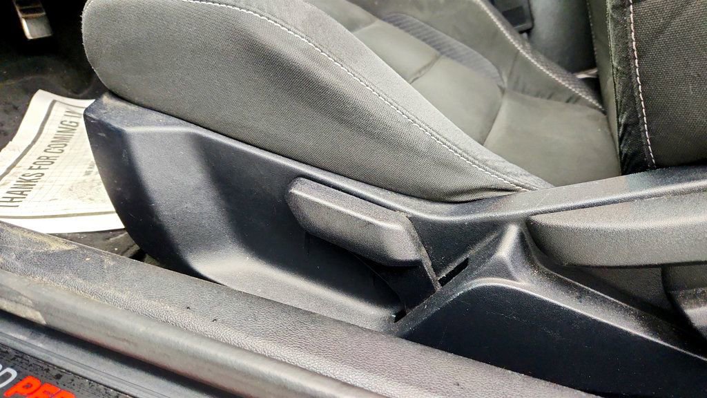 Used 2017 Ford Mustang Shelby GT350 w/ Electronics Package RWD image 10