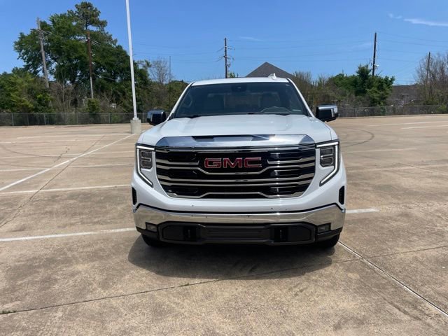 Used 2022 GMC Sierra 1500 SLT w/ SLT Convenience Package AWD/4WD image 2