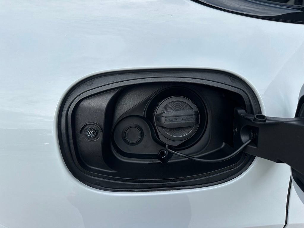 New 2026 Porsche Cayenne Coupe AWD/4WD image 47