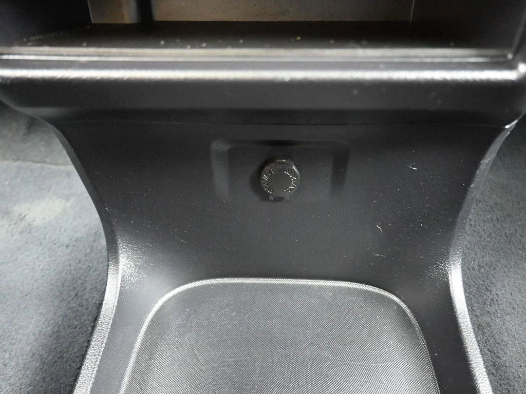 Used 2020 Toyota Sienna SE Premium image 23