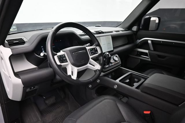 Used 2024 Land Rover Defender 130 X-Dynamic SE AWD/4WD image 12