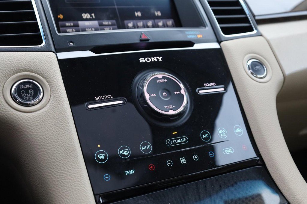 Used 2014 Ford Taurus Limited w/ Equipment Group 301A image 14