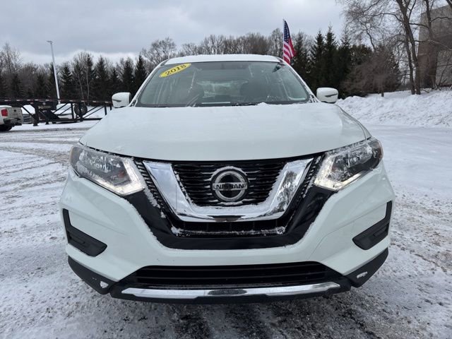 Used 2018 Nissan Rogue S image 2