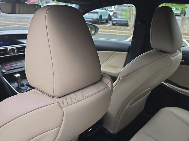 Used 2019 Lexus IS 300 F Sport w/ F Sport Package RWD image 17