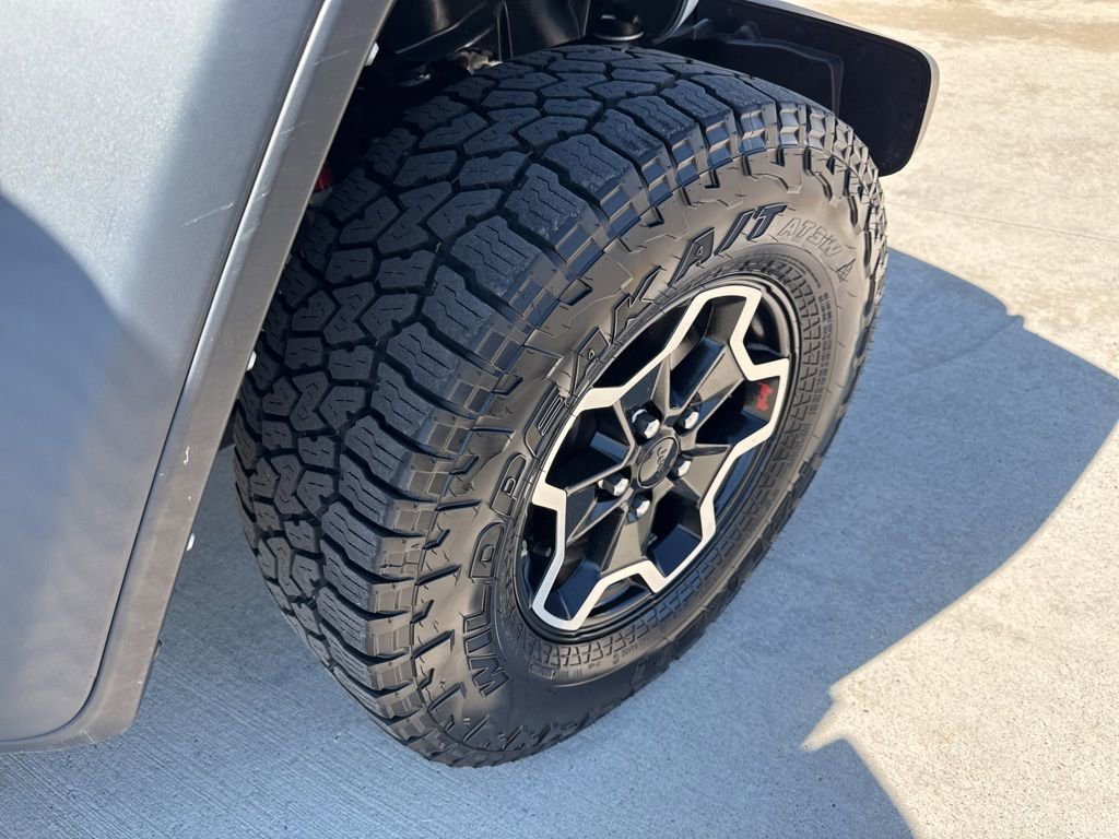 Used 2022 Jeep Gladiator Rubicon w/ Cold Weather Group AWD/4WD image 43