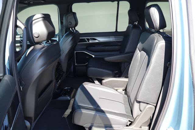New 2026 Jeep Grand Wagoneer Limited image 14