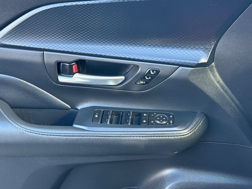 Used 2025 Toyota Grand Highlander AWD Hybrid image 35