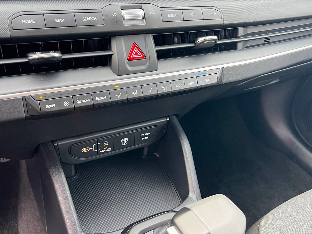 Certified 2025 Kia K4 FWD image 22