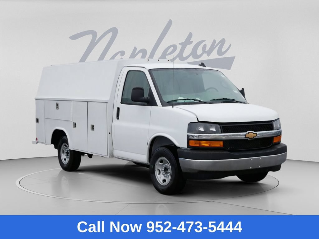 New 2026 Chevrolet Express 3500 w/ Power Convenience Package RWD video 1