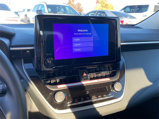 Used 2025 Toyota Corolla LE image 26