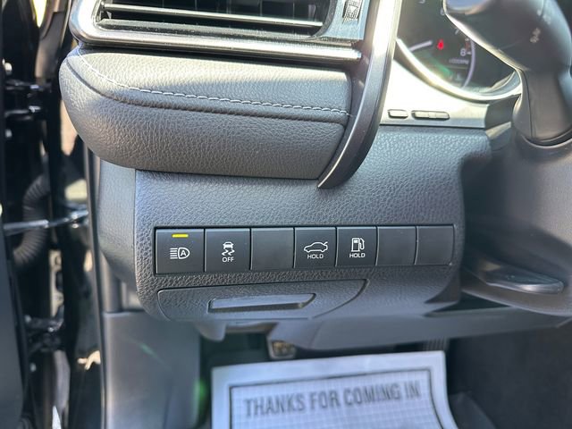 Used 2020 Toyota Camry SE image 21