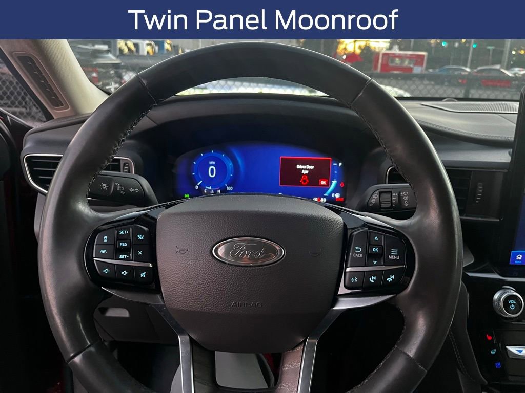 Used 2023 Ford Explorer Platinum w/ Technology Package image 19