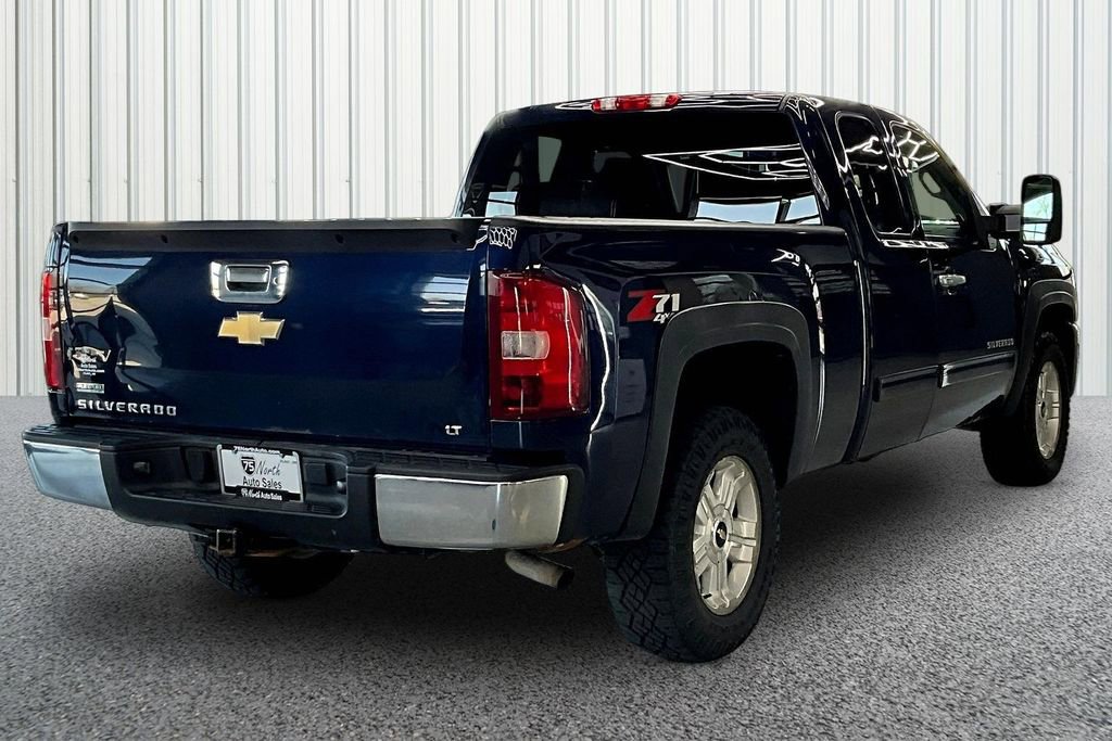 Used 2011 Chevrolet Silverado 1500 LT w/ All-Star Edition AWD/4WD image 6