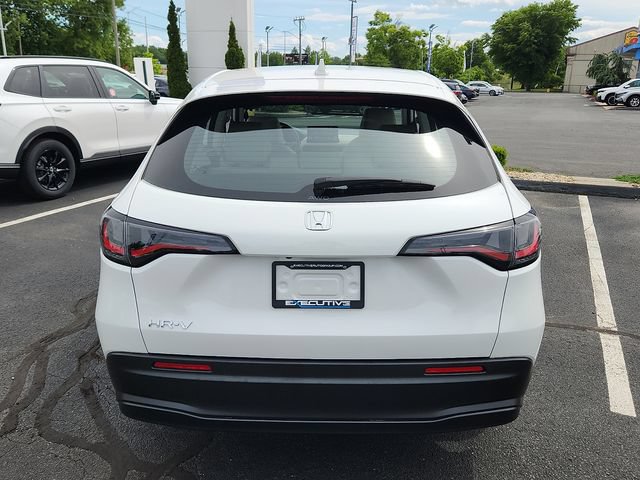 Used 2025 Honda HR-V LX image 5