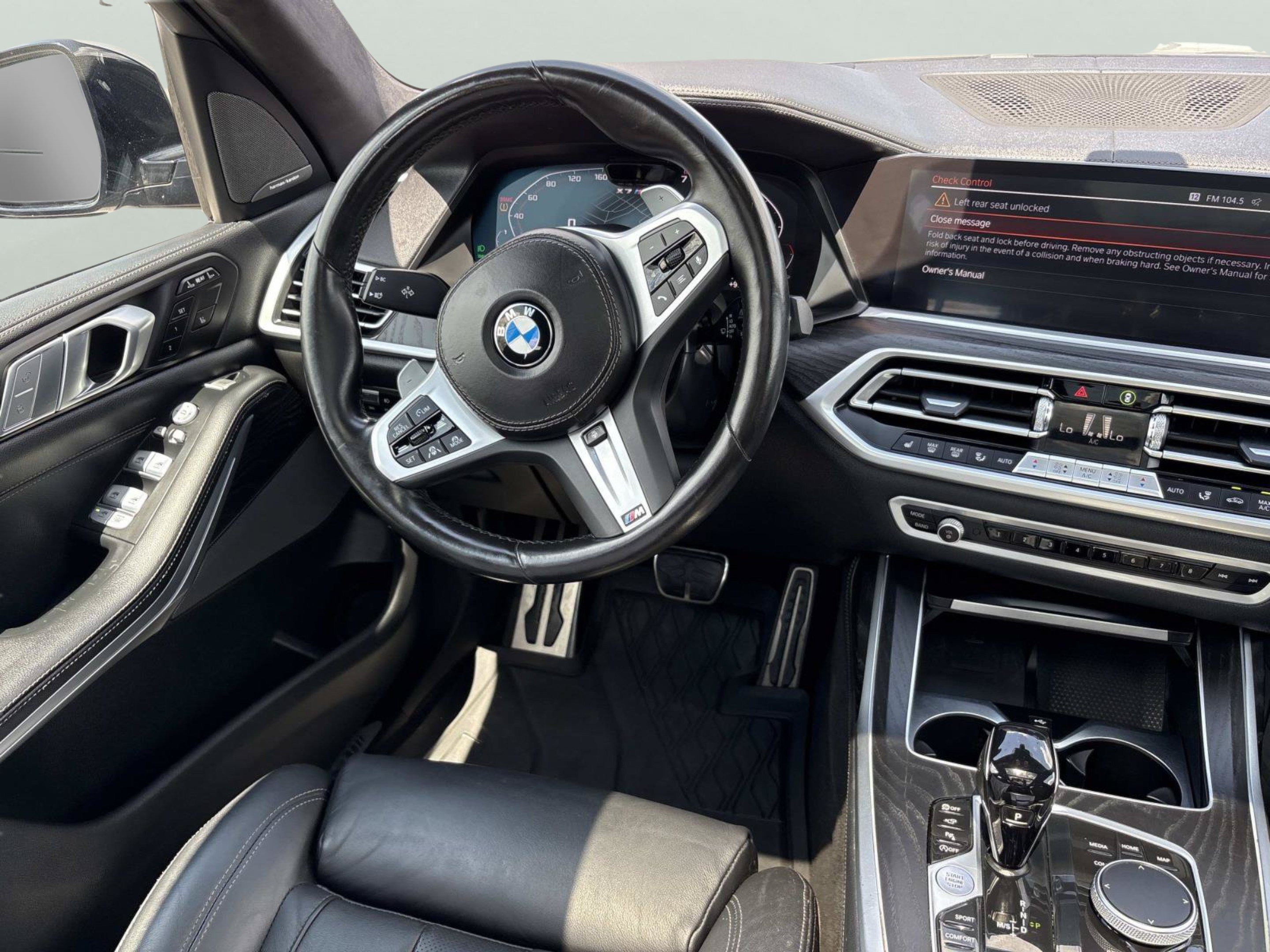 Used 2022 BMW X7 M50i AWD/4WD image 11