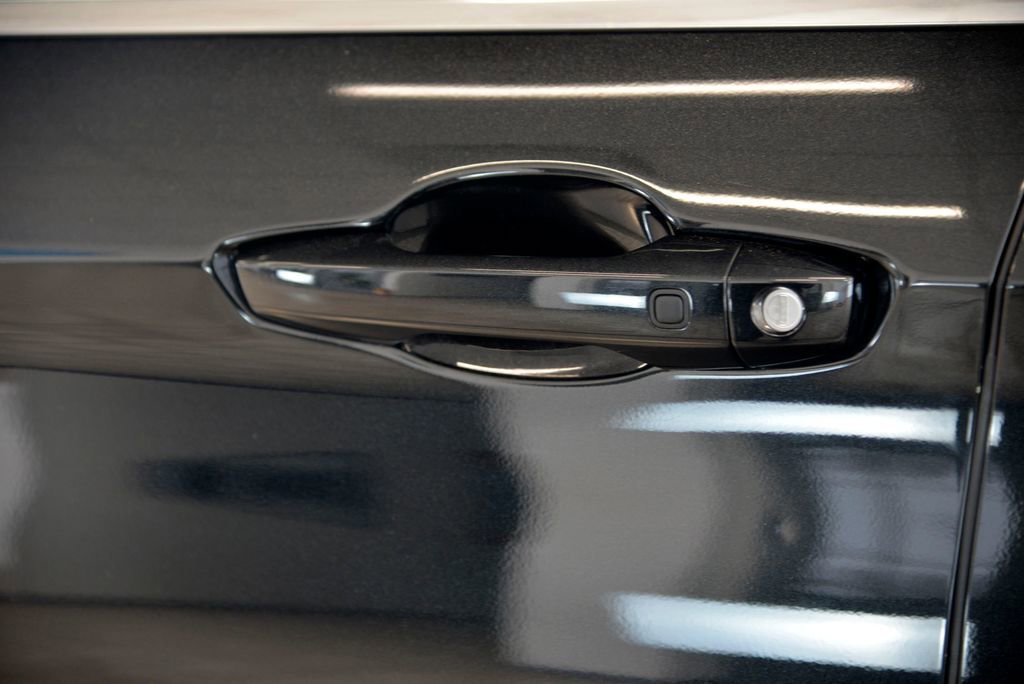 Used 2023 Mitsubishi Outlander SE image 13